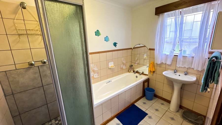 4 Bedroom Property for Sale in Dana Bay Western Cape